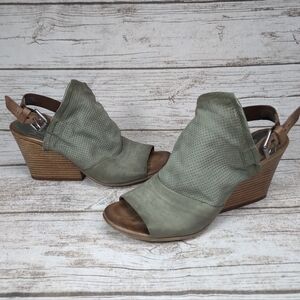 Miz Mooz NYC Green Leather Open Toe Slingback Kona Wedge Sandal Size 41